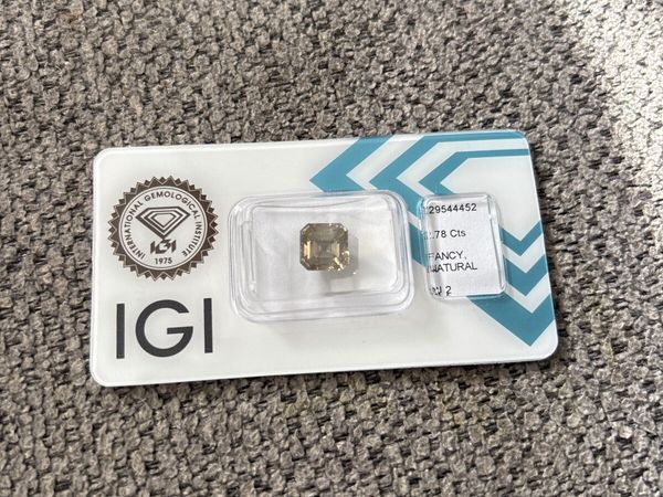 Natural2.78 ct diamond, cushion cut - Main image