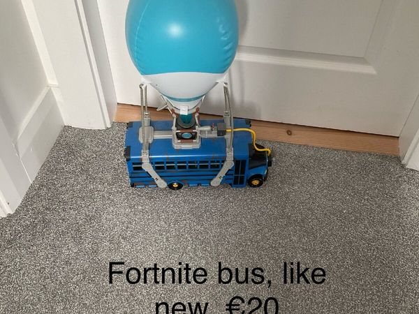 Fortnite bus - Main image
