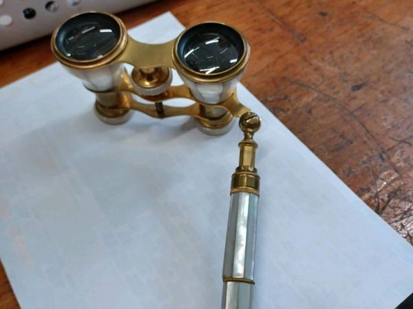Mother of pearl  opera glasses - Main image