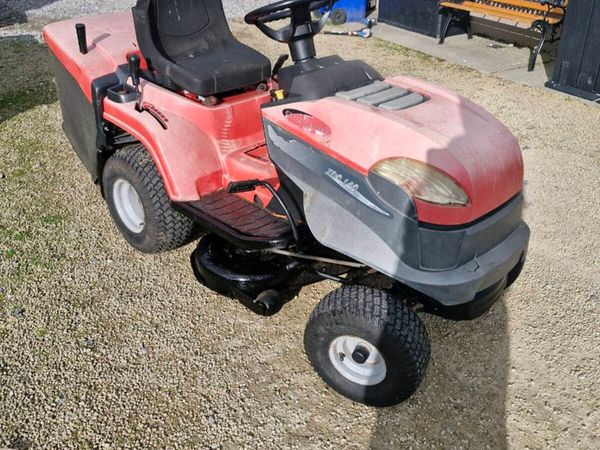 Castlegarden 2012 Ride on Mower DELIVERY AVAILABLE - Main image