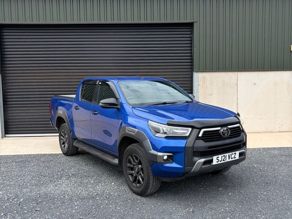 2021 Toyota Hilux D-4D Invincible X - Main image