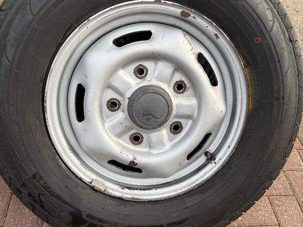 Ford Tranzit/ Alloy Wheels and Tyres 215/75R16C - Main image