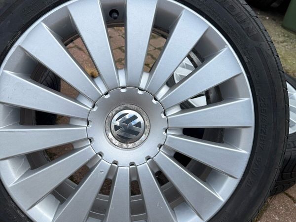 Volkswagen Passat /Alloy Wheels&Tyres 235/45/R17 - Main image