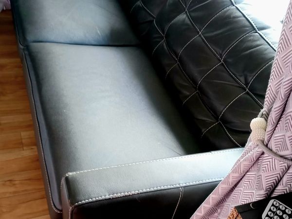 Leather couch - Main image