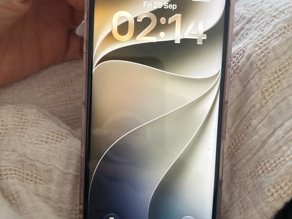 IPhone 16 - Main image