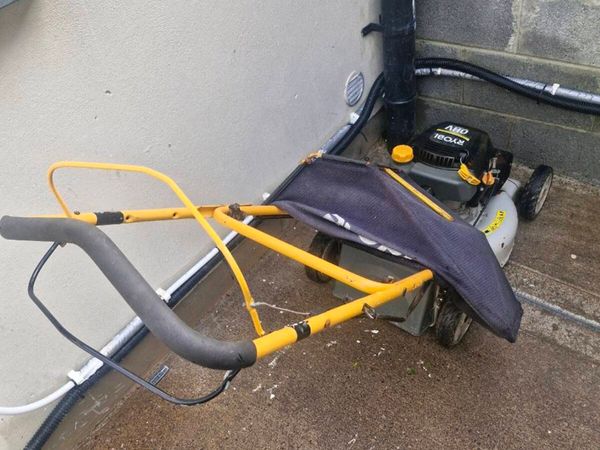 Self drive Lawnmower for sale - Main image
