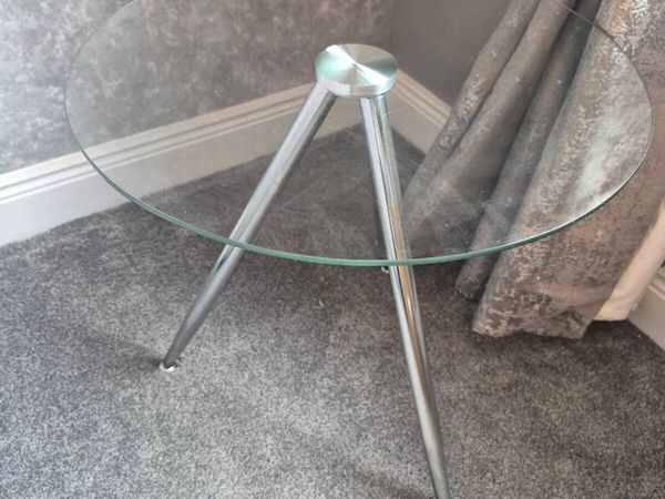Glass side tables - Main image