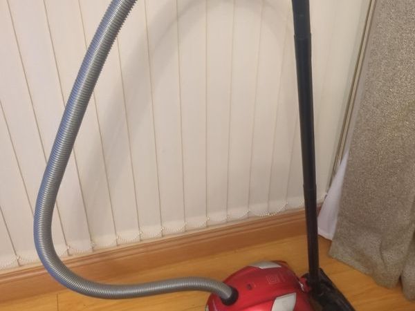Morphy Richards Compact Bagged Vacuum Cleaner  Model 70090 - Main image