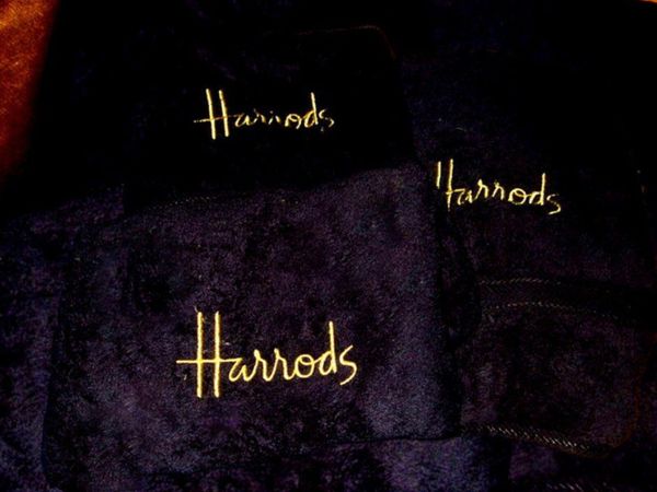 BNWT Authentic Harrods Luxury Towels - Set of 4 - Main image