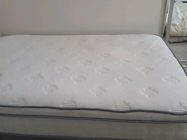 Bed - Main image