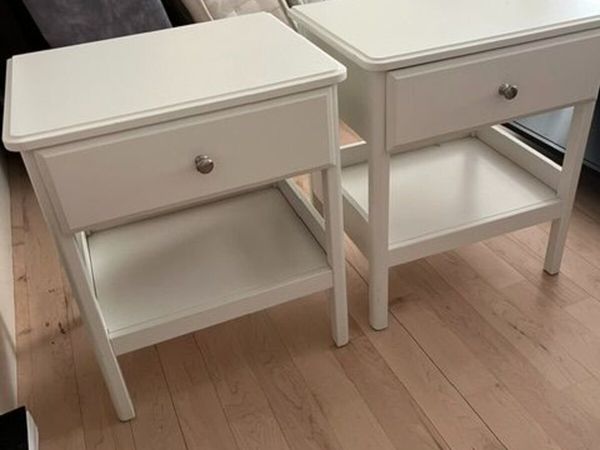 Pair of white bedside lockers - Main image