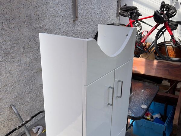 Bathroom vanity - Main image