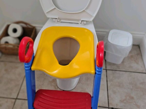 Potty training seat. - Main image