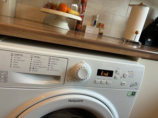 Kitchen doors sink washing machine bins - Main image