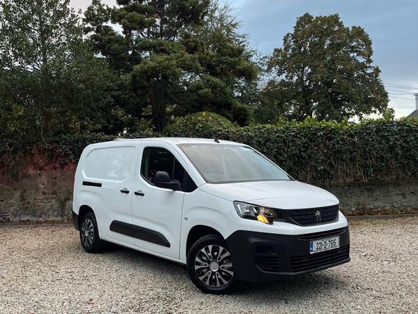 2022 Peugeot Partner LWB NEW DOE 09/27 Immaculate - Main image