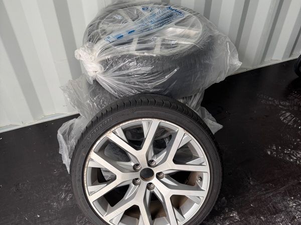 2055516 Dunlop, 2154017 Winrun - Main image