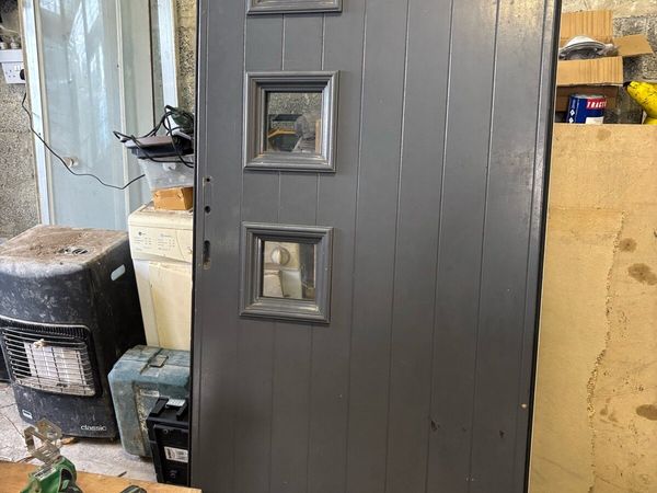 Front door - Main image