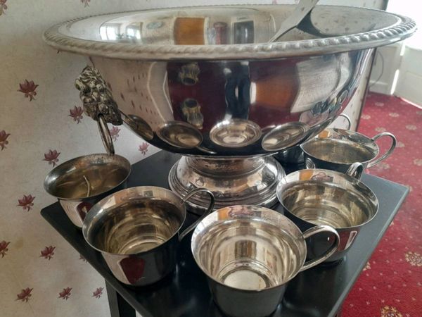 Silver-plated punch bowl and cups - Main image