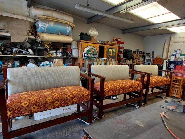 Bar pub Stools tables furniture view adds below - Main image