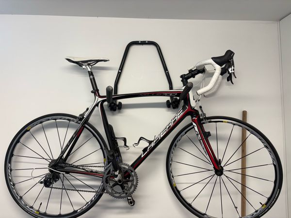 La Pierre Carbon Frame Men’s Road Bike - Main image