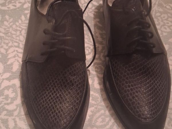 Elie Tahari Shoes - Main image