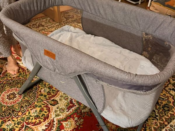 Baby Elegance Kangu Foldable Cot / Crib - Main image