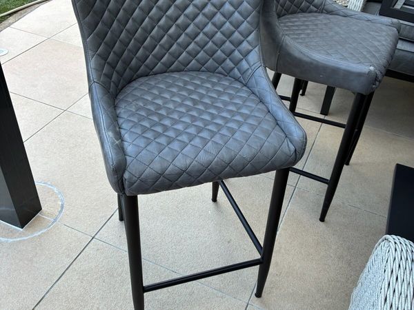Bar stools - Main image