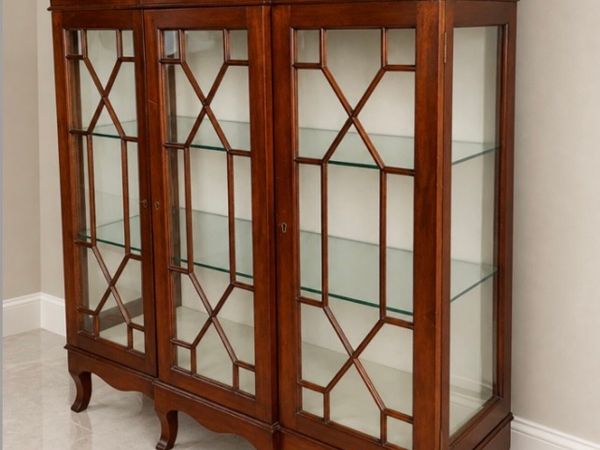 Victorian tidy size bookcase cabinet - Main image