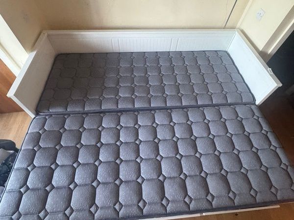 Small Single Mattresses Excellent Condition 80x200 - Main image