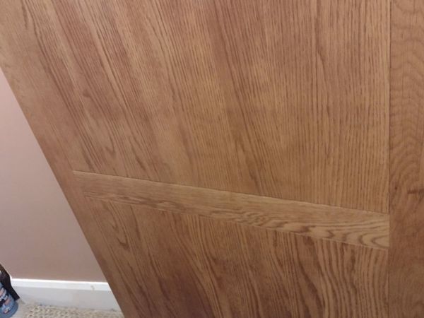 Beautiful heavy EZliving Solid Oak dining table - Main image