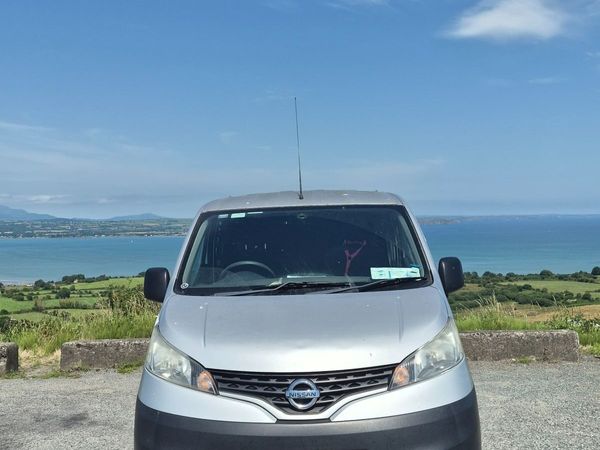 Rare Crew Cab Nissan NV200 2017 - Main image