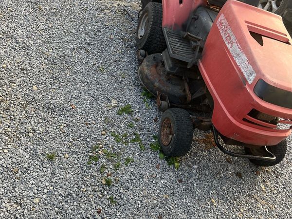 Tractor lawn mower - Main image