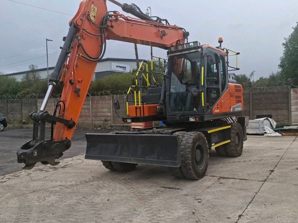 Doosan DX140W - Main image