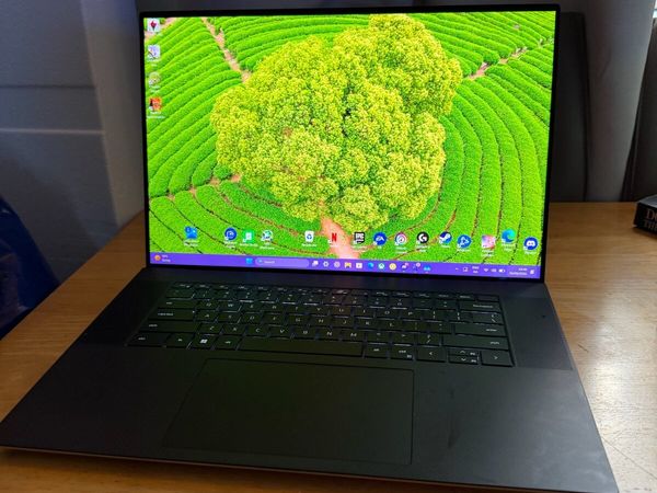 Dell XPS 17 9730 Gaming laptop - Main image