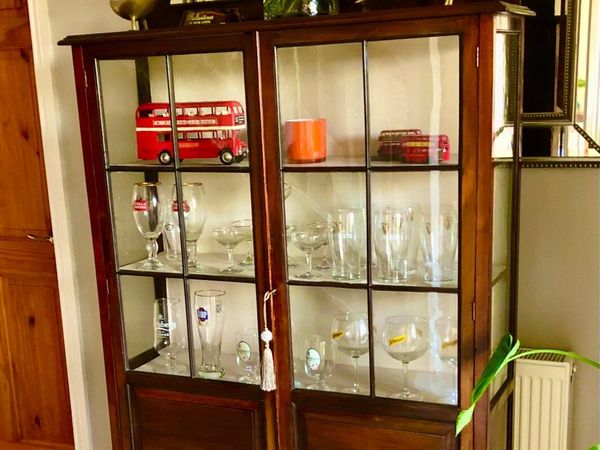 Antique cabinet - Main image