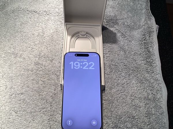 iPhone 16 Pro 512GB White Titanium Unlocked eSIM - Main image
