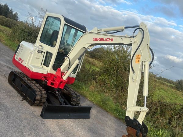 Takeuchi digger - Main image