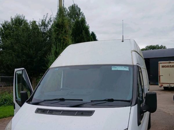 Ford Transit Van T300 - Main image
