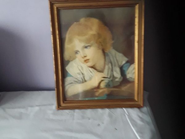 Nice picture titled child with an apple - Main image