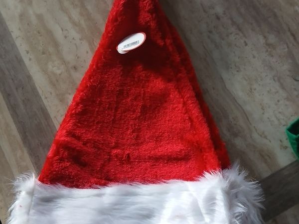 Santa Hats Elf Hats N Santa Suits - Main image