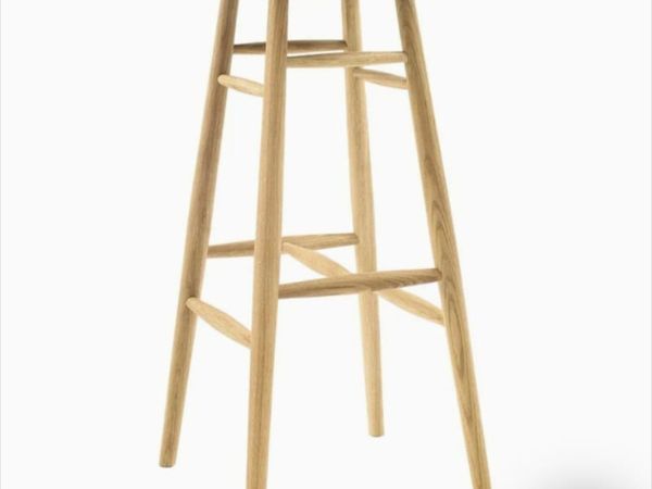 2  Drifted bar stool by Lars Beller fjetland - Main image