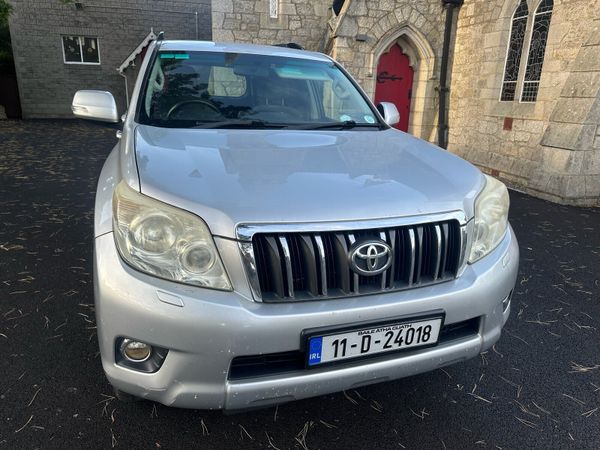 Toyota Landcruiser auto - Main image