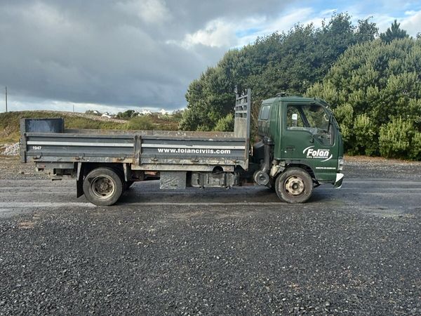 Isuzu NQR Tipper - Main image