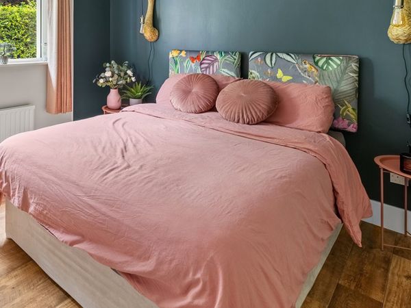 Double divan bed - Main image