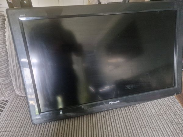 Free 32 inch Panasonic tv. - Main image