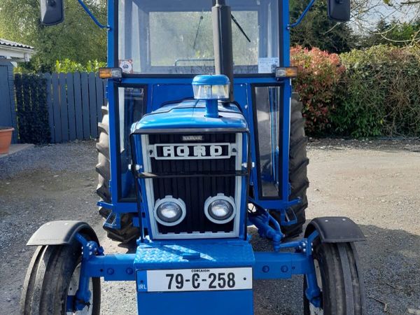 Ford 4600 - Main image