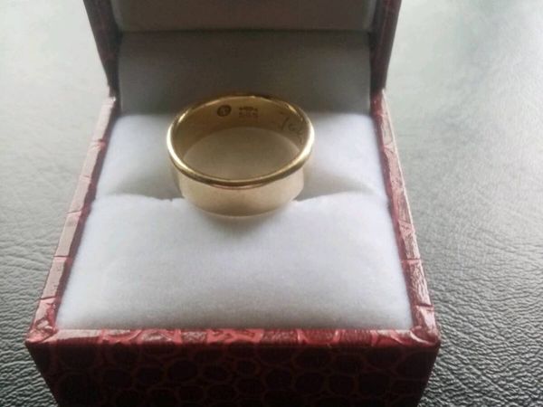 Vintage 14k Solid Gold Ring - Main image