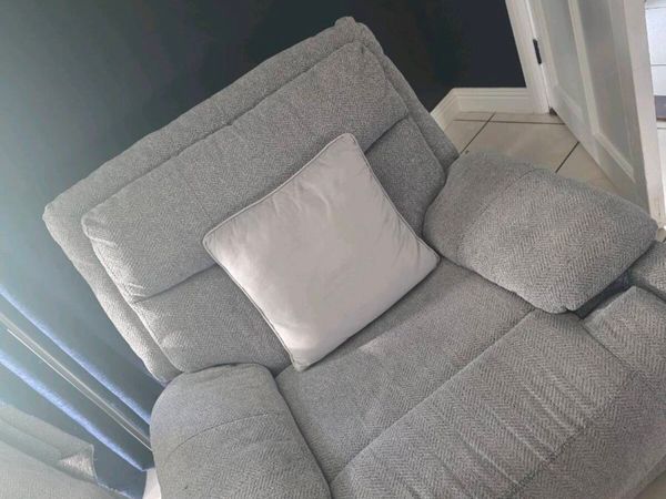 FREEReclining armchair and 2 seater reclining sofa - Main image