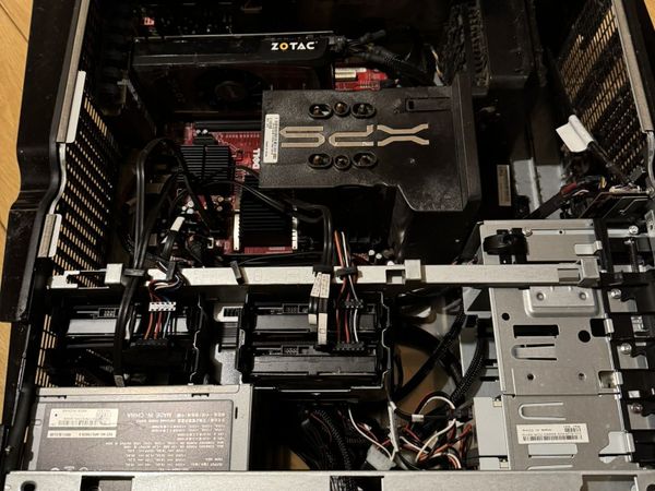 Vintage Dell XPS 720 Desktop Tower - Main image