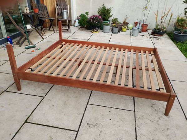 1990's Habitat bedframe solid wood - Main image